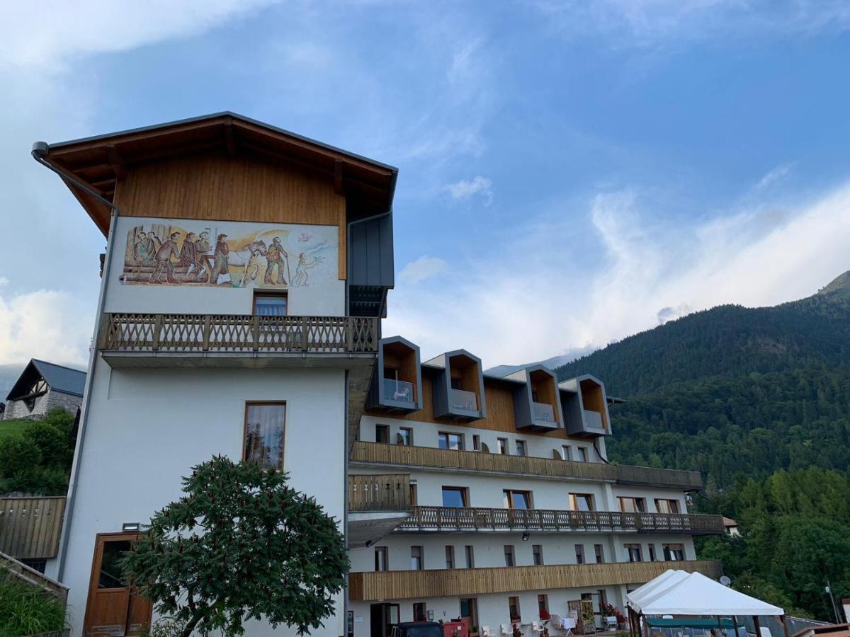 Albergo Croce d'Aune Pedavena Extérieur photo